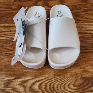 Girls summer shoes size 13 NWT